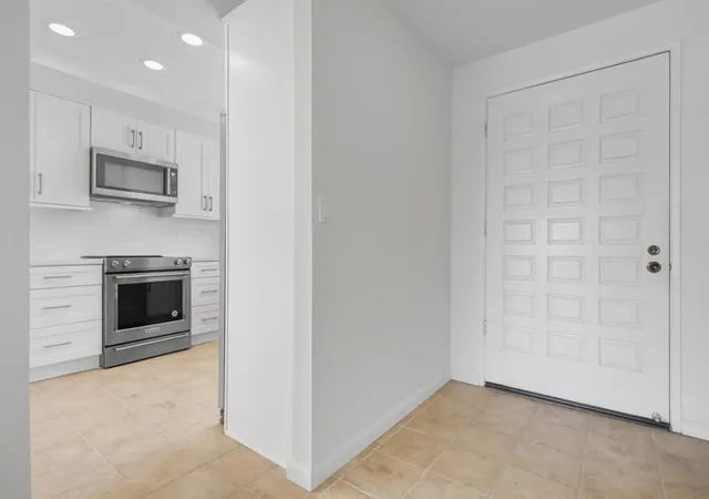 Listing Photo 1 - Condo for sale in building located at 412 S Sierra Madre, Palm Desert, CA 92260 - Unit #