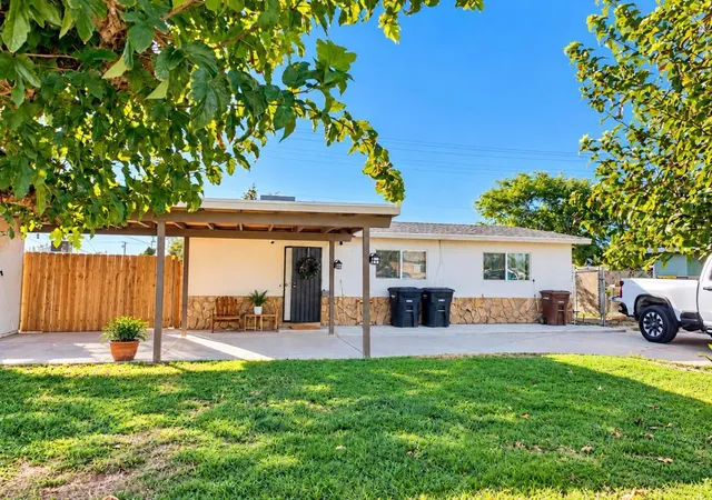 Photo 1 of Single family home for sale at 421 S 5th Street, Blythe, CA 92225 | MLS# 219153825DA | Listing updated on 2026-10-06