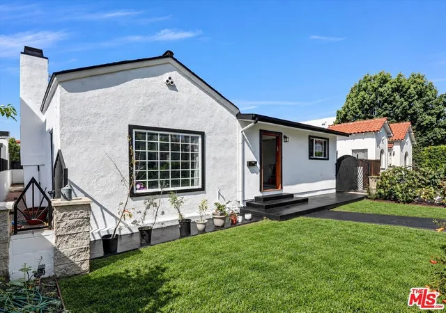 Photo 1 of Single family home for sale at 607 N Fuller Ave, Los Angeles, CA 90036 | MLS# 26994391 | Listing updated on 2026-10-07