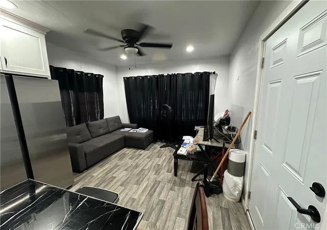 Photo 3 of Manufactured home for sale at 6656 Rosecrans Ave #N26, Paramount, CA 90723 | MLS# DW26216866 | Listing updated on 2026-10-08