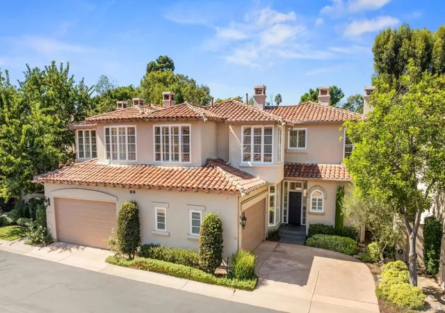 Condo for sale at 9744 Claiborne Sq, La Jolla, CA 92037 | MLS# 260024232SD