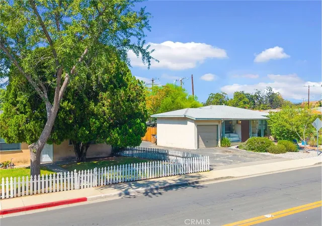 Photo 1 of House for sale at 309 N Cambridge Ave, Claremont, CA 91711 | MLS# CV26216935 | Listing updated on 2026-10-09