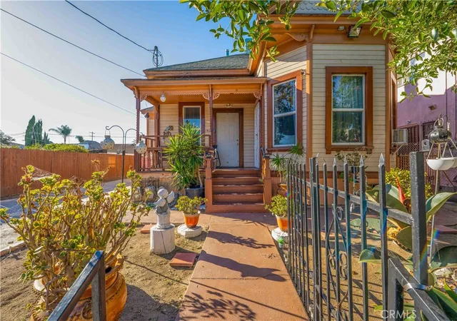Photo 4 of Single family home for sale at 1460 West 23rd, Los Angeles, CA 90007 | MLS# DW26216972 | Listing updated on 2026-10-09