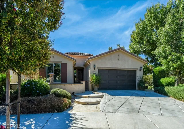 Photo 3 of Single family home for sale at 5435 Corte Ladera, Hemet, CA 92545 | MLS# SW26209026 | Listing updated on 2026-10-09