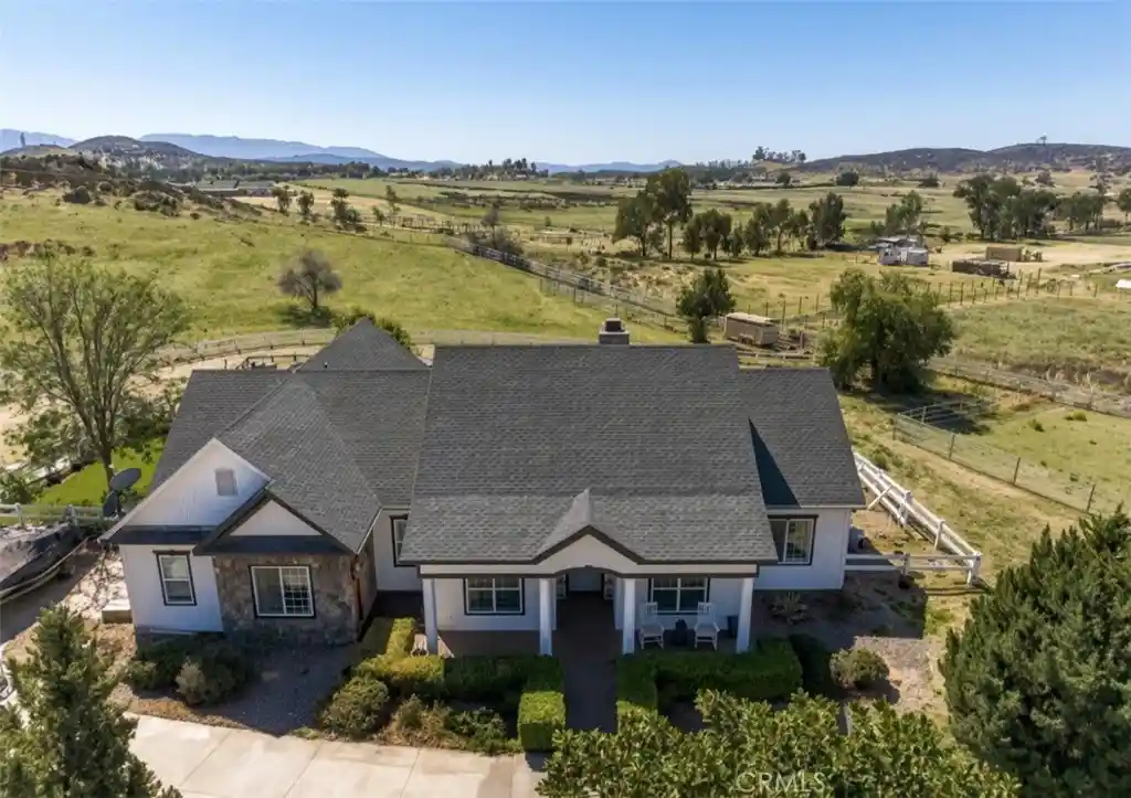 Single family home for sale at 41355 Mark, Hemet, CA 92544 | MLS# SW26216927