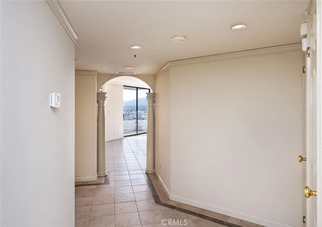 Listing Photo 5 - Condo for sale in building located at 345 Pioneer Dr, Glendale, CA 91203 - Unit #1705