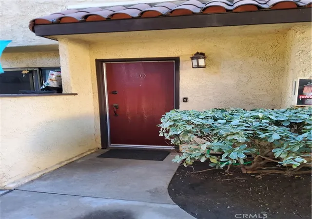 Photo 2 of Condo for sale at 13540 Hubbard St Unit 10, Sylmar, CA 91342 | MLS# DW26214752 | Listing updated on 2026-10-09