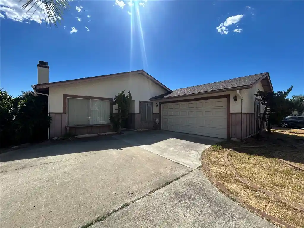 Photo 1 of Single family home for sale at 945 Sendero, Escondido, CA 92026 | MLS# PW26209595 | Listing updated on 2026-10-16