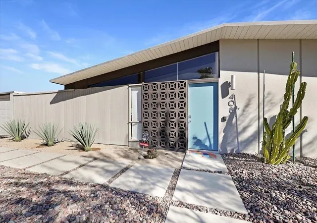 Photo 1 of Single family home for sale at 408 E Glen Cir N, Palm Springs, CA 92262 | MLS# 219153846PS | Listing updated on 2026-10-09