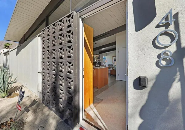 Photo 2 of Single family home for sale at 408 E Glen Cir N, Palm Springs, CA 92262 | MLS# 219153846PS | Listing updated on 2026-10-09