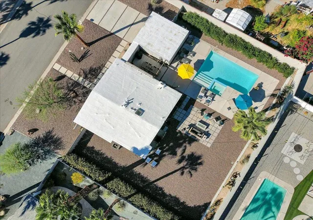 Photo 3 of Single family home for sale at 408 E Glen Cir N, Palm Springs, CA 92262 | MLS# 219153846PS | Listing updated on 2026-10-09