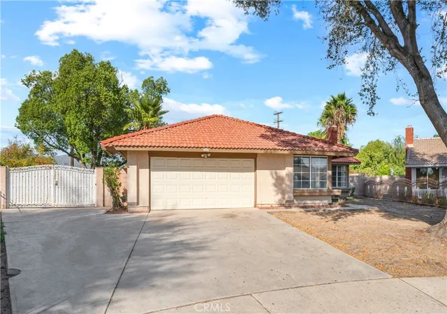 Photo 2 of Single family home for sale at 105 S Lamarr, Rialto, CA 92376 | MLS# BB26193967 | Listing updated on 2026-10-09