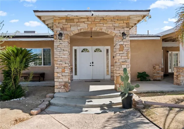 Photo 2 of Single family home for sale at 7641 Warren Vista Ave, Yucca Valley, CA 92284 | MLS# IG26217086 | Listing updated on 2026-10-09