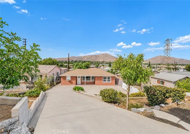 Photo 2 of Single family home for sale at 3483 Skylane Dr, Jurupa Valley, CA 92509 | MLS# IV26207753 | Listing updated on 2026-10-10