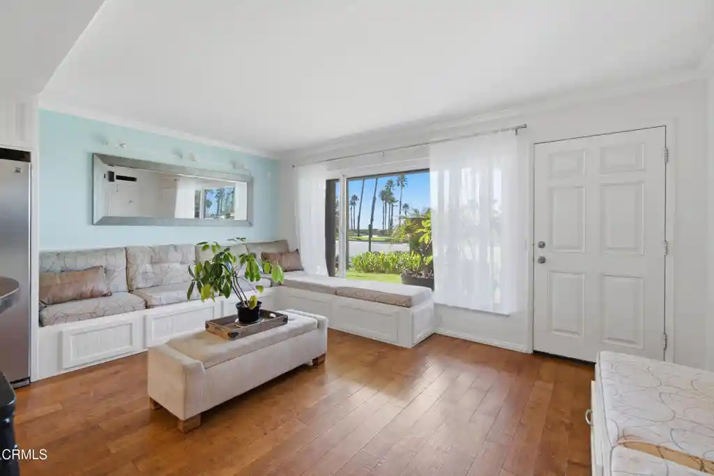 Condo for sale at 715 Ocean View Dr, Port Hueneme, CA 93041 | MLS# V1-39114