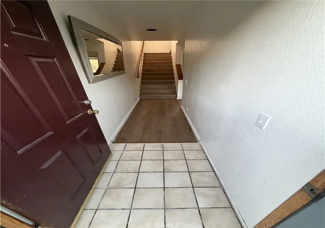 Listing Photo 3 - Condo for sale in building located at 312 E Plymouth St, Inglewood, CA 90302 - Unit #4