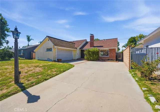 Photo 1 of Single family home for sale at 7321 Leescott Ave, Van Nuys, CA 91406 | MLS# SR26216192 | Listing updated on 2026-10-12
