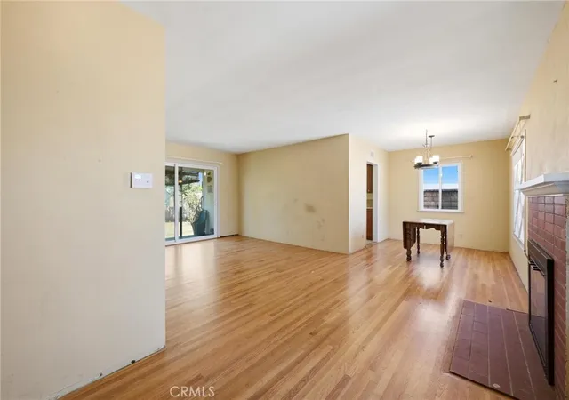 Photo 3 of Single family home for sale at 7321 Leescott Ave, Van Nuys, CA 91406 | MLS# SR26216192 | Listing updated on 2026-10-12