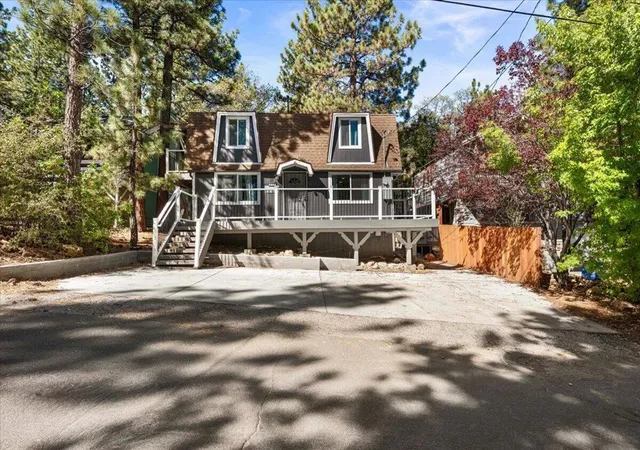 Single family home for sale at 800 Cedar Ln, Sugarloaf, CA 92386 | MLS# 219153849DA
