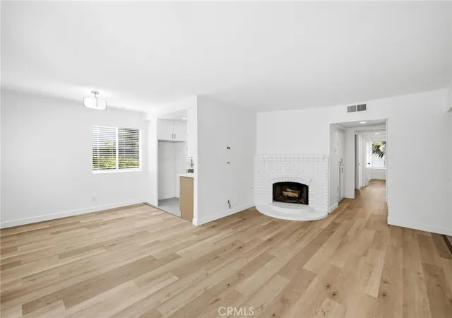 Listing Photo 5 - Condo for sale in building located at 1530 W 145th, Gardena, CA 90247 - Unit #108