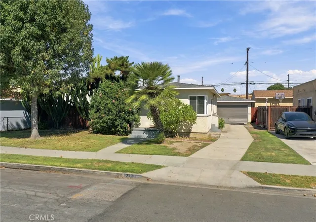 Photo 2 of Single family home for sale at 1219 East 57th, Long Beach, CA 90805 | MLS# PW26217093 | Listing updated on 2026-10-07
