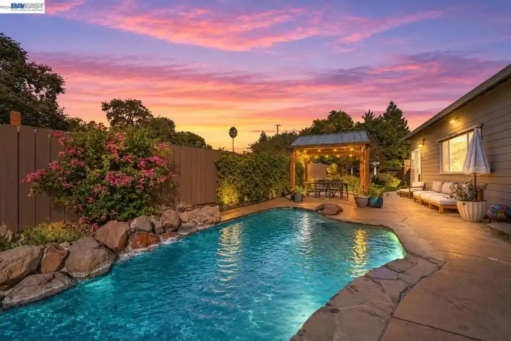 Single family home for sale at 1949 Hollis Ct, Concord, CA 94518 | MLS# 41150376
