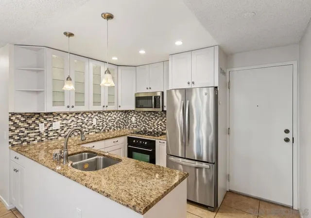 Condo for sale at 8308 Regents Rd #1O, San Diego, CA 92122 | MLS# 260024249SD