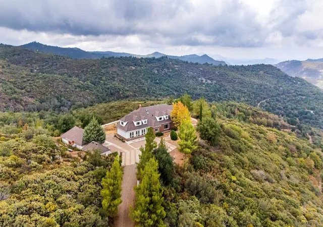 Photo 2 of Mansion for sale at 5755 Boulder Crk Rd, Julian, CA 92036 | MLS# 260024250SD | Listing updated on 2026-10-08