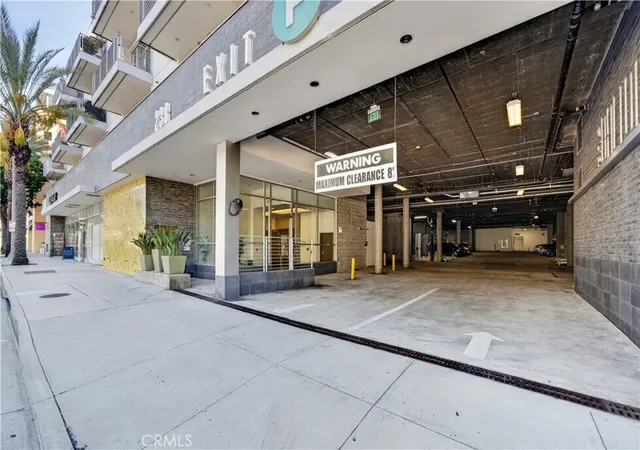 Listing Photo 5 - Condo for sale in building located at 238 S Arroyo, Pasadena, CA 91105 - Unit #303