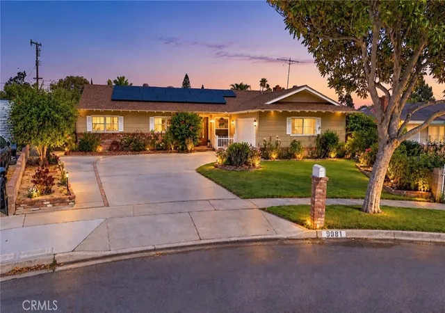 Single family home for sale at 9081 Tangelo Ave, Fontana, CA 92335 | MLS# DW26210344