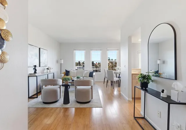 Listing Photo 2 - Condo for sale in building located at 1270 Cleveland Ave, San Diego, CA 92103 - Unit #K301