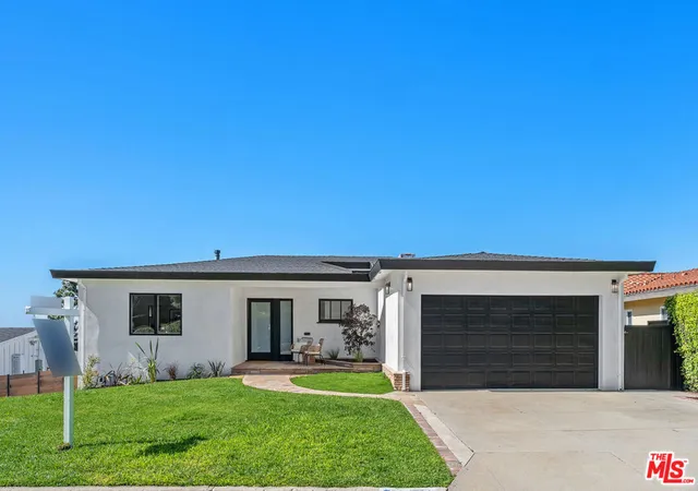 Photo 3 of Single family home for sale at 241 Calle Mayor, Redondo Beach, CA 90277 | MLS# 26995309 | Listing updated on 2026-10-08