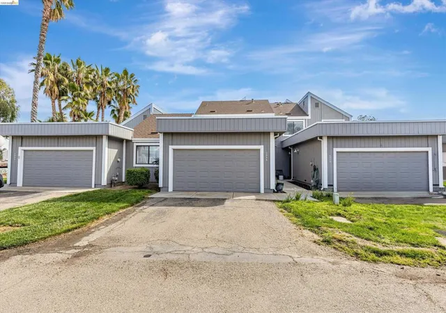 Photo 1 of Townhouse for sale at 2025 Sand Point Rd, Discovery Bay, CA 94505 | MLS# 41150380 | Listing updated on 2026-10-06