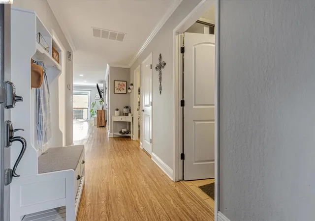 Photo 3 of Townhouse for sale at 2025 Sand Point Rd, Discovery Bay, CA 94505 | MLS# 41150380 | Listing updated on 2026-10-06