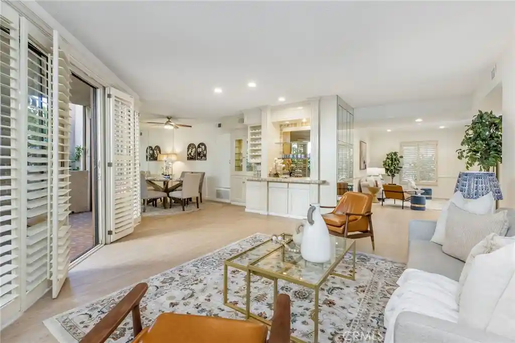 Photo 1 of Condo for sale at 5216 Yarmouth Ave #105, Encino, CA 91316 | MLS# SR26215126 | Listing updated on 2026-10-22