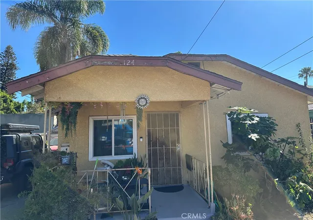 Photo 2 of Multi family home for sale at 124 N Cedar, Inglewood, CA 90301 | MLS# DW26217219 | Listing updated on 2026-10-09