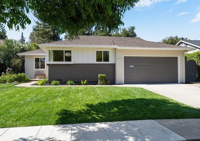 Photo 3 of Single family home for sale at 117 Hollycrest Dr, Los Gatos, CA 95032 | MLS# ML82062990 | Listing updated on 2026-10-12