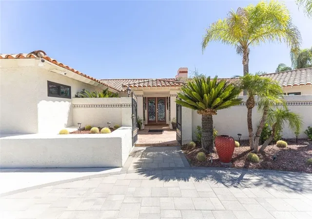 Photo 3 of Single family home for sale at 43350 San Fermin Pl, Temecula, CA 92592 | MLS# CV26217234 | Listing updated on 2026-10-07