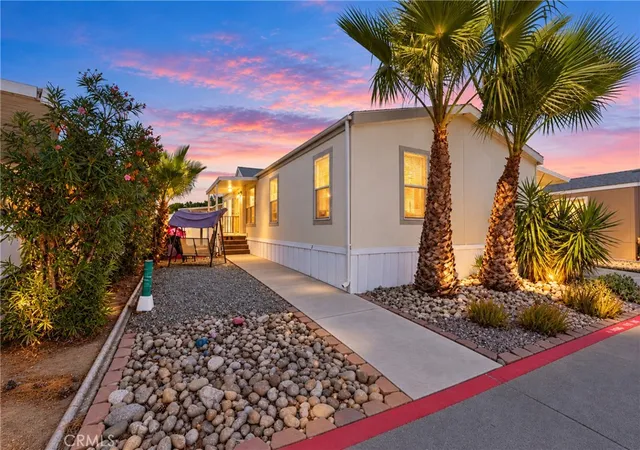Photo 1 of Manufactured home for sale at 913 S Grand Ave #102, San Jacinto, CA 92582 | MLS# SW26217238 | Listing updated on 2026-10-06