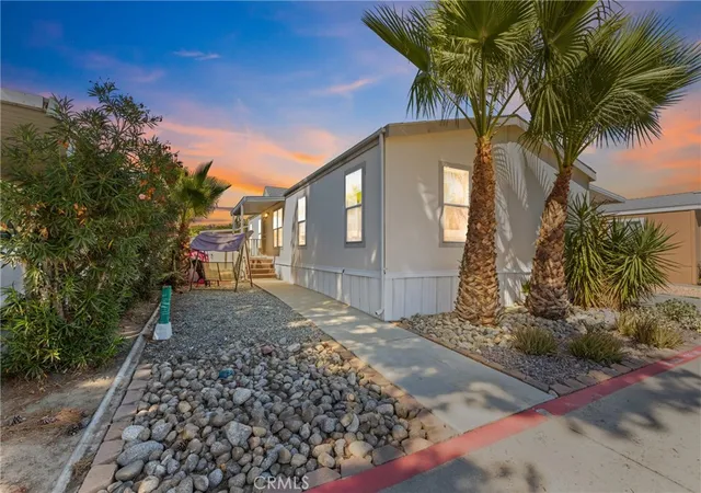 Photo 1 of Manufactured home for sale at 913 S Grand Ave #102, San Jacinto, CA 92582 | MLS# SW26217238 | Listing updated on 2026-10-06