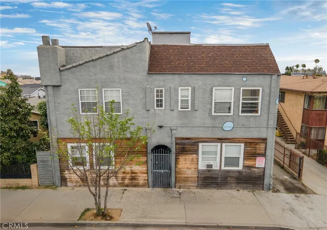 Photo 3 of Multi family home for sale at 722 S Ford Blvd, Los Angeles, CA 90022 | MLS# SB26217291 | Listing updated on 2026-10-06