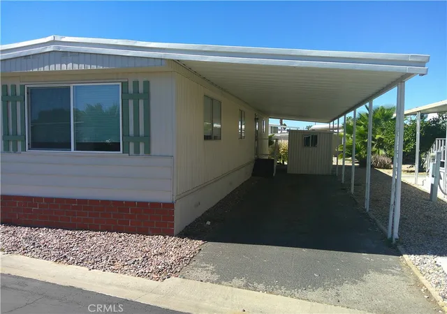 Photo 2 of Manufactured home for sale at 260 N Lyon #97, Hemet, CA 92543 | MLS# IV26215338 | Listing updated on 2026-10-08