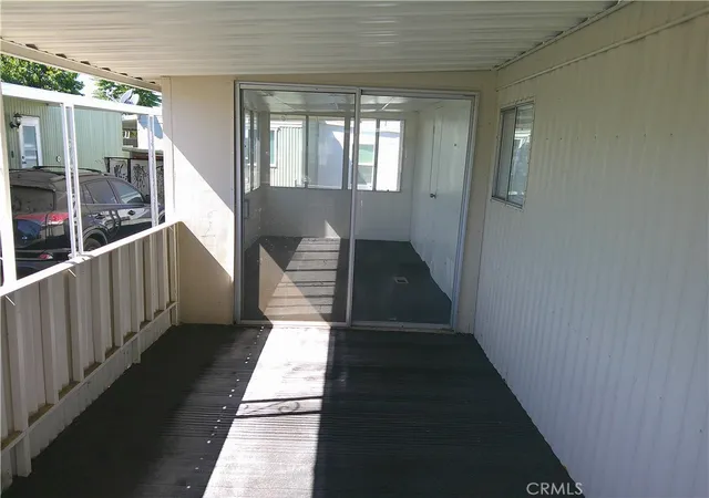 Photo 3 of Manufactured home for sale at 260 N Lyon #97, Hemet, CA 92543 | MLS# IV26215338 | Listing updated on 2026-10-08