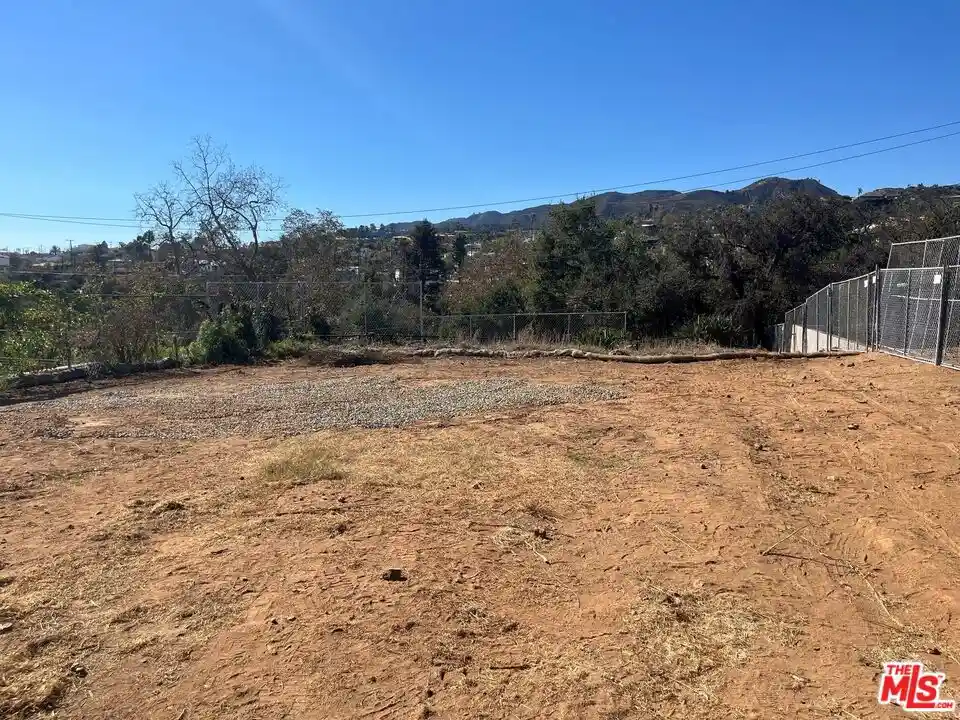 Photo 1 of Land for sale at 665 Las Lomas Ave, Pacific Palisades, CA 90272 | MLS# 26997391 | Listing updated on 2026-10-13