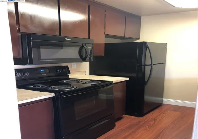 Photo 3 of Townhouse for sale at 2503 Bishop Ln, Antioch, CA 94509 | MLS# ML82063710 | Listing updated on 2026-10-06