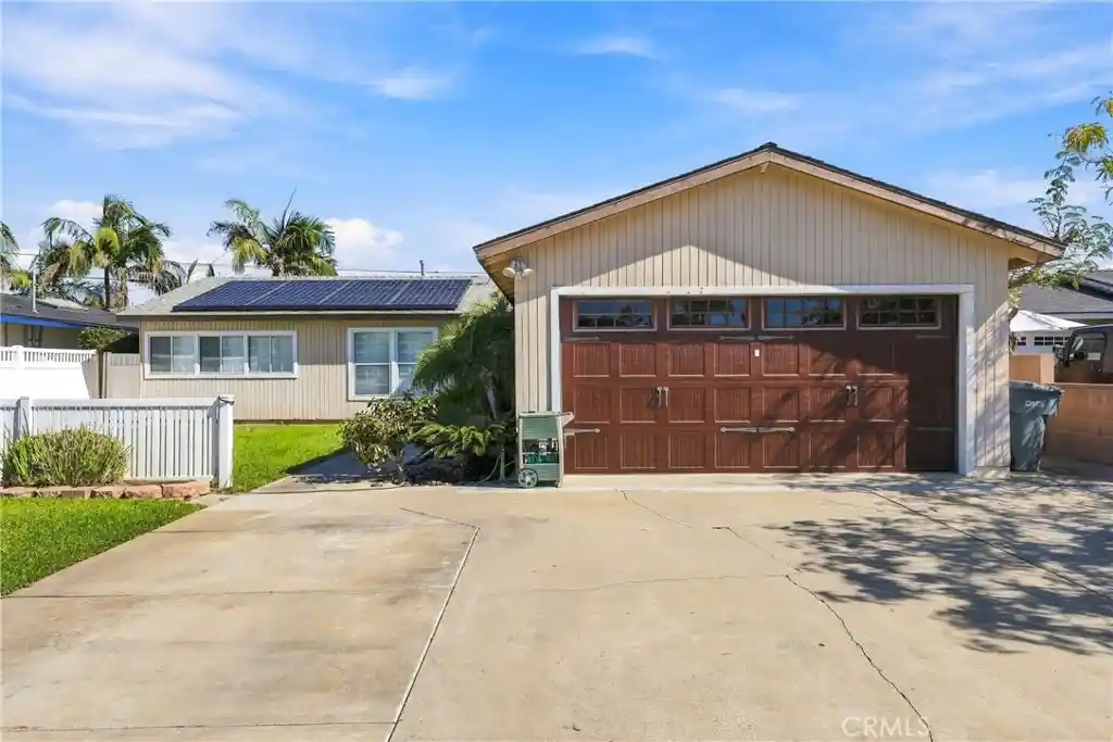Photo 1 of Single family home for sale at 6211 San Ramon Way, Buena Park, CA 90620 | MLS# RS26217459 | Listing updated on 2026-10-24