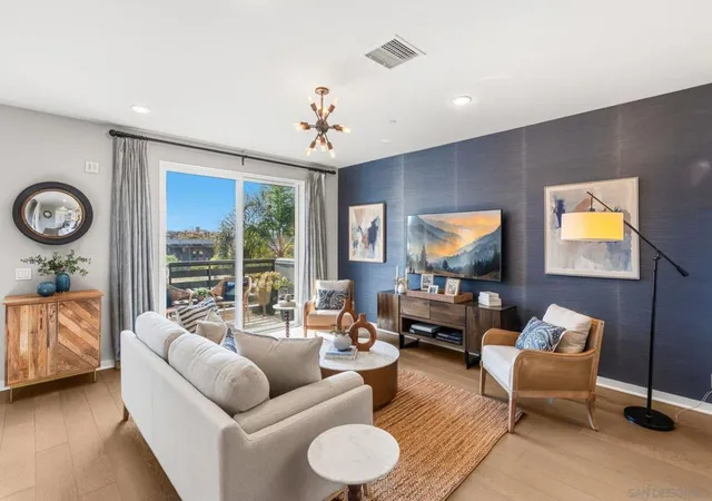 Listing Photo 5 - Condo for sale in building located at 2531 State, Carlsbad, CA 92008