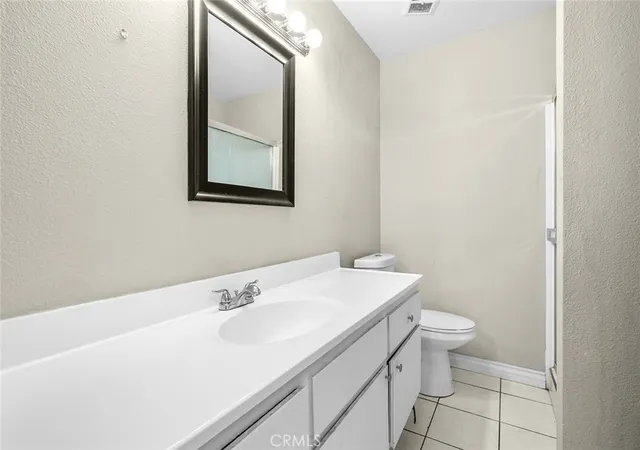 Photo 1 of Condo for sale at 700 W La Veta #C6, Orange, CA 92868 | MLS# TR26217580 | Listing updated on 2026-10-07