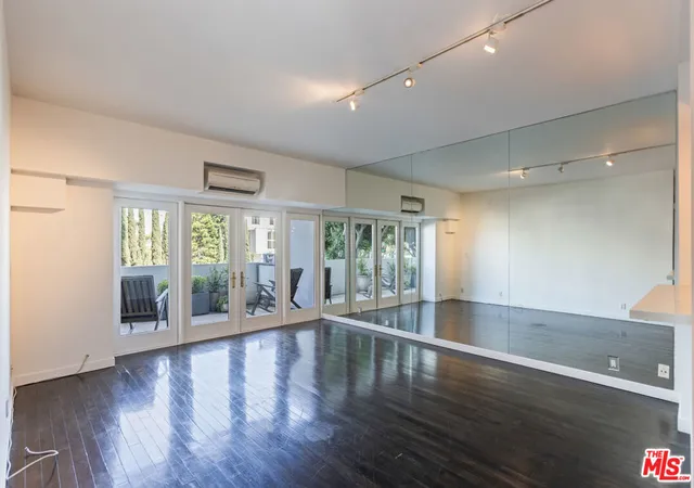 Photo 3 of Condo for sale at 1155 N La Cienega Blvd #110, West Hollywood, CA 90069 | MLS# 26984909 | Listing updated on 2026-10-09