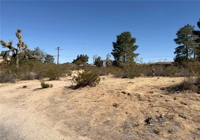 Photo 2 of Land for sale at 0 Kasota Ln, Apple Valley, CA 92307 | MLS# HD26217594 | Listing updated on 2026-10-06